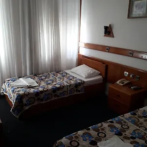 Opera Otel